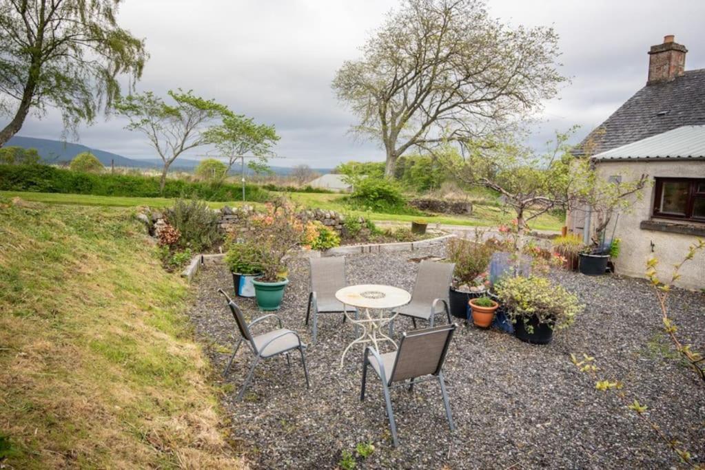 Foulis Cottage, Foulis Estate, Highland Scotland Ardullie Bagian luar foto