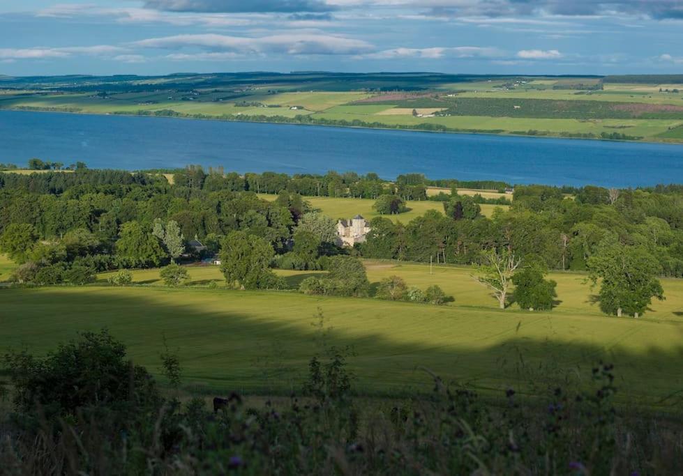 Foulis Cottage, Foulis Estate, Highland Scotland Ardullie Bagian luar foto